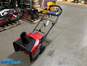 Toro Power Clear e21 39901 Snowblower
