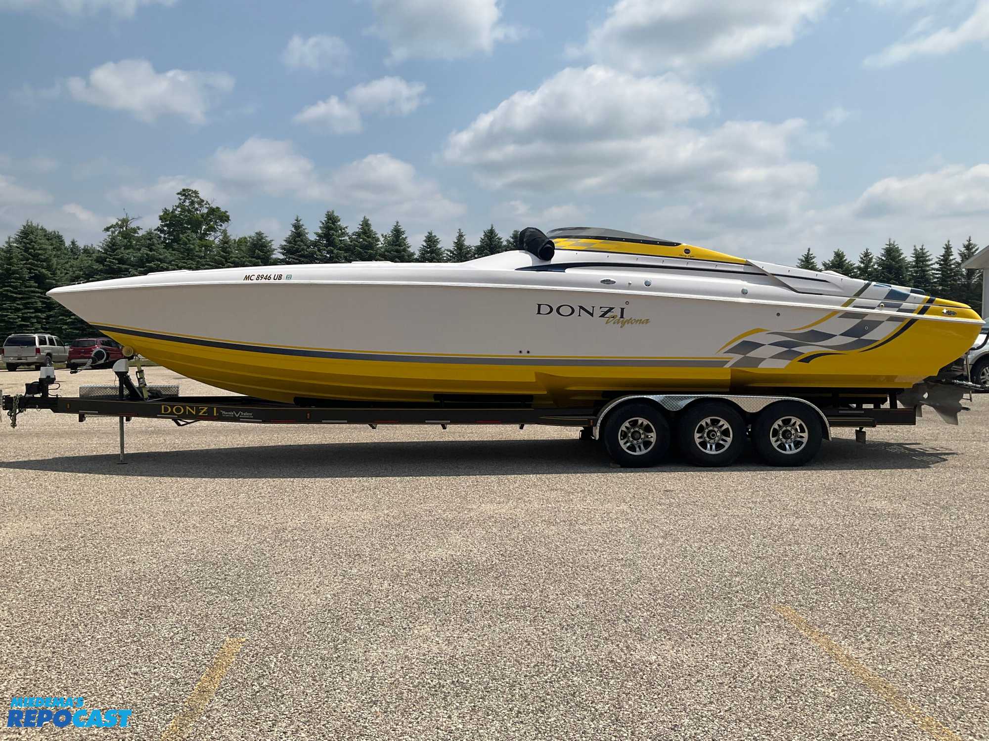 Repocast.com® | 2001 Donzi 38 Daytona Boat