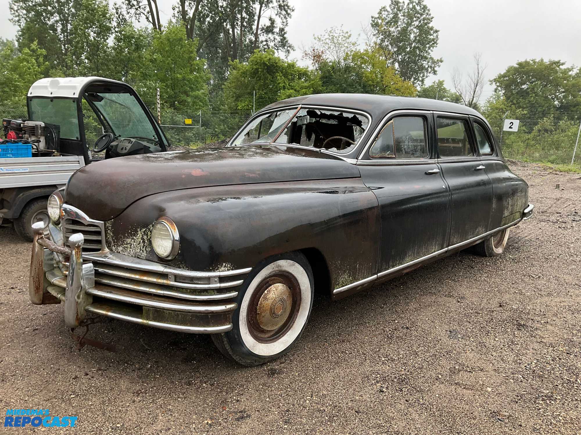 ( ᐢ. ̫ .ᐢ ) Kustom Age: Dave Chavez's '49 Ford Shoebox