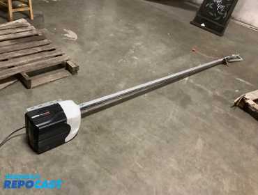 (1) Genie ProMax chain glide garage door opener, 1/3 H.P, model POG450, 120V, 60 Hz., 4 5AMP
