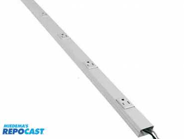 Lot of (3) legrand plugmold multi outlet system