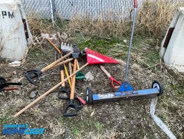 Repocast.com® | Lot of tools including rakes, pitch...