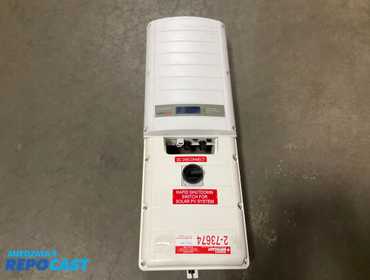 Lot of (1) Good used SolarEdge SE3800A-USS 20HYZ electric inverter drive 3.8kw 4150 WAC 3g