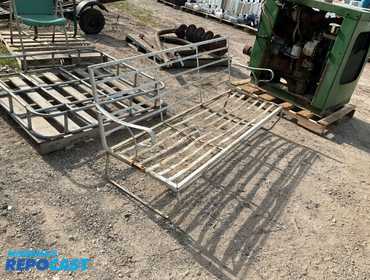 Repocast.com® | Vintage lawn and patio metal spring...