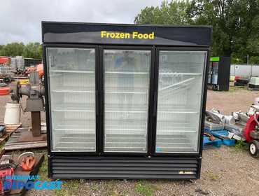Lot of (1) True GDM-72F-LD 3-Door Freezer, measures 77.75”w x 29.75”d x 80.75”h.