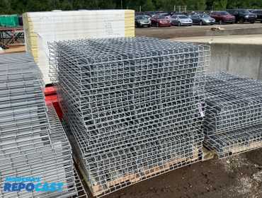 Repocast.com® | Skid of pallet racking grates 45-1/5...