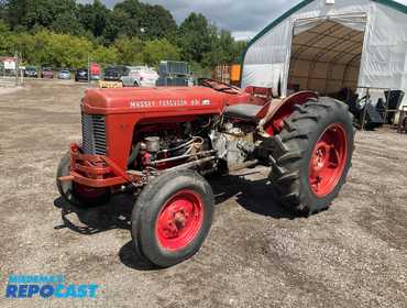 Massey Ferguson MF 35 Tractor