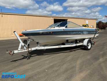 1987 ChrisCraft 19 Cavalier Boat