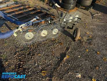 PULL TYPE YARD RAKE FOR MOWER OR FOUR WHEELER