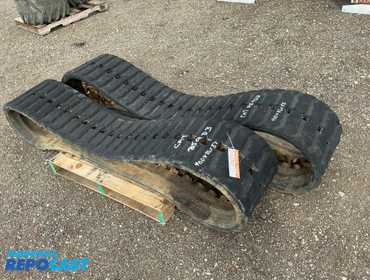 (2) Used 15.5” Wide Rubber Tracks off a Cat 259D3 Skid Steer, Size 400x86x53