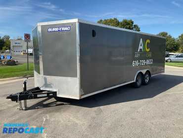 2023 Suretrac Trailer Tandem Axle Enclosed Trailer