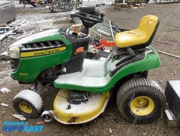 John Deere 100 Mower