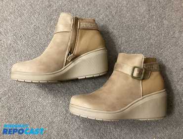 New Skechers BOBS Women’s shoes. With memory foam. Bobs Gala Chestnut. Women’s size 11