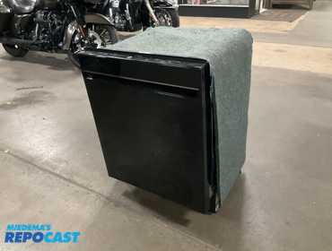 GE built in dishwasher with stainless steel tub  GDT225SGL0BB