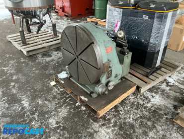 Pratt &amp; Whitney company 30" VERT. ROTARY TABLE, (serial number: 27415), good condition 