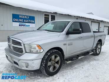 2015 Ram 1500 SLT Crew Cab SWB 4WD