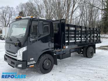 2025 Bollinger B4 Electric Chassis Cab 7WE45CN59SL000008