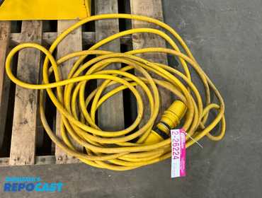 Industrial grade 3 prong extension cord
