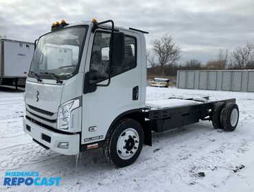 2025 Bollinger B4 Electric Chassis Cab 7WE45CN56SL000063