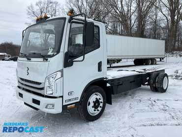 2025 Bollinger B4 Electric Chassis Cab 7WE45CN58SL000081