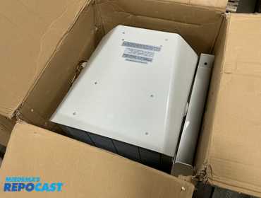 Infrared Dr. Hearer 240V wall/ceiling mounted garage heater model DR-910F