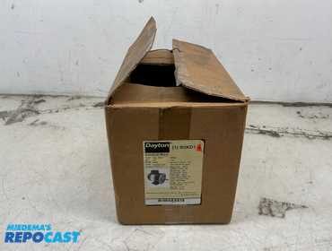Dayton 5ukd1 3/4 horsepower fractional motor. Belt driven, single phase, 3450 rpm.