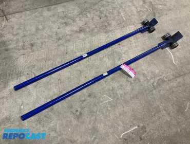 (2) Movable Load levers 3 ton and 5 ton.
