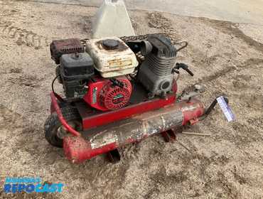 Porter Cable Jetstream gas engine air compressor, 4hp Honda engine with recoil start, Runs with...