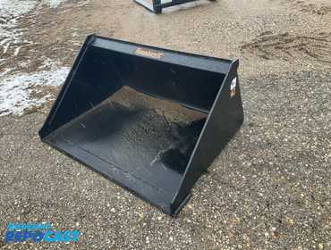 New Tomahawk 42” Mini Skid Steer Bucket, fits Toro Dingo and More (3115-7)