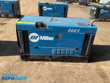 Miller Big Blue 450 DOU CST Diesel Welder