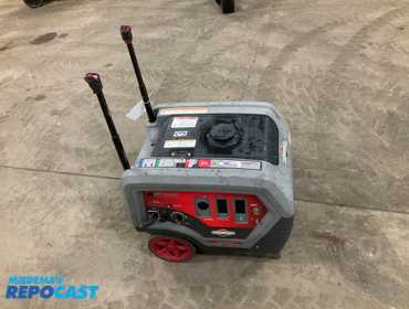 Briggs and Stratton Q6500 Quiet Power Series Generator, 5000 Watts, 120/240 volt output, Recoil...
