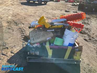 Pallet of miscellaneous warehouse items