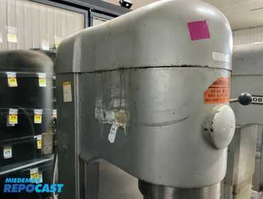 Hobart  M-802 commercial mixer 80 quart