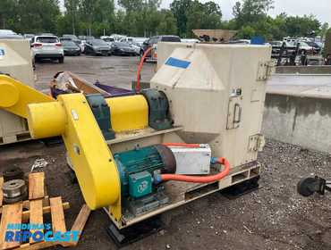 CW-3 vari-screen chip wringer with browning gripband belt (conveyor) 