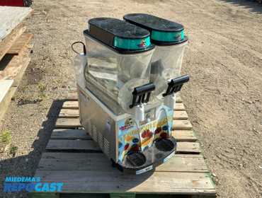 Bunn Slushy Machine model #CDS-2, measures 16” x 16” x32”