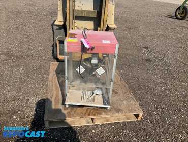 Sixty Special popcorn machine model no.2085, 120 go,T electric, has been sitting for awhile, used...