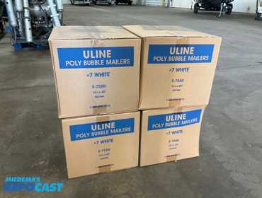 (200) ULINE Poly Bubble Mailers #7 white. Measures 14 1/4” x 20”