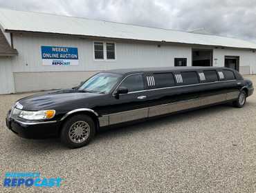 1999 LINCOLN LIMO  TOWN CAR