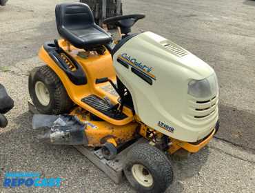 Cub Cadet LT1018 series 1000 19016 13AL11CG712 Riding Lawn Mower