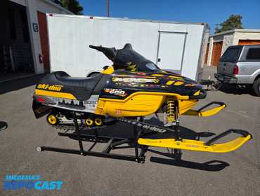 2000 SKI DOO MXZ Snowmobile
