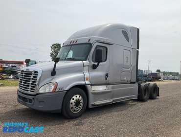 2015 Freightliner Cascadia Evolution Semi 3AKJGLD58FSGH6545