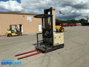 Crown SP3020-30 Order Picker Forklift