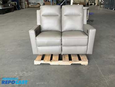 Repocast.com® | Pair of Matching Powered RV Recliners...