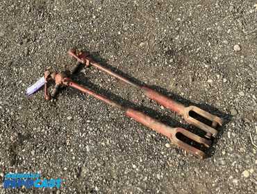 (2) Used Adjustment Links for 3-point, came off an International 806