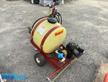 Kuker 25Gal Gas-Powered Sprayer w/ Briggs &amp; Stratton 2 HP Motor, might need some fixing