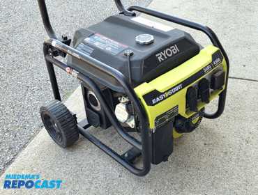 RYOBI 3600/4500 watt gas generator. Easy start, runs and operates. 
