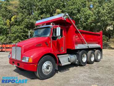 2005 Kenworth T300 Dump Truck 2NKMLD9X35M115426