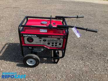 Honda EB5000X generator, 11hp Honda GX340 gas engine with recoil start, 120/240 volt single phase...