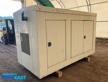 Kohler Generator Set 55RZ82 50KW 62.5KVA 120/208 Volt 3-Phase 174 Amp 60Hz, Natural Gas