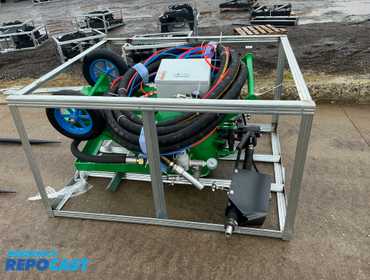 New JCT DB500 Dustless Blasting Unit, Includes SHWL Sand Blast Hose W.P. : 1.2 MPa, Approximately...